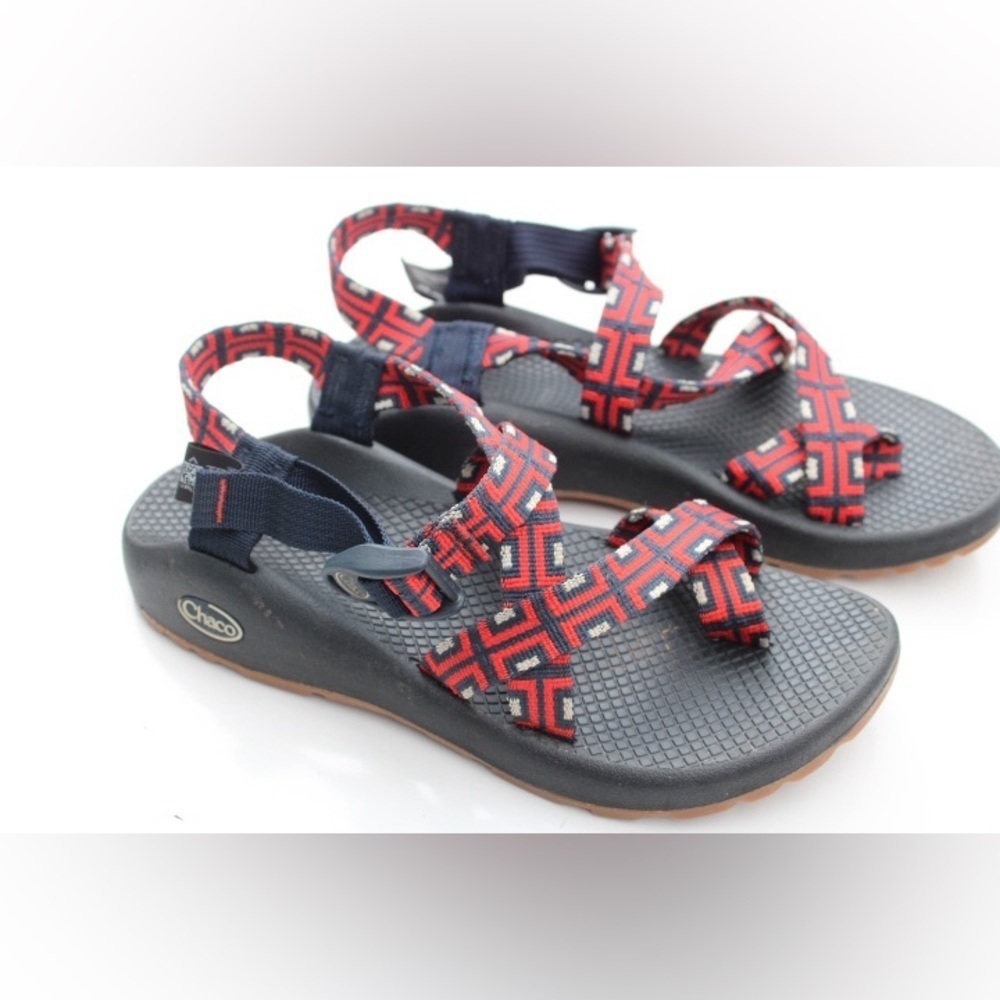 NWOT Chaco sandals